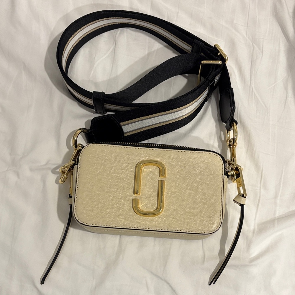 Marc Jacobs snapshot crossbody